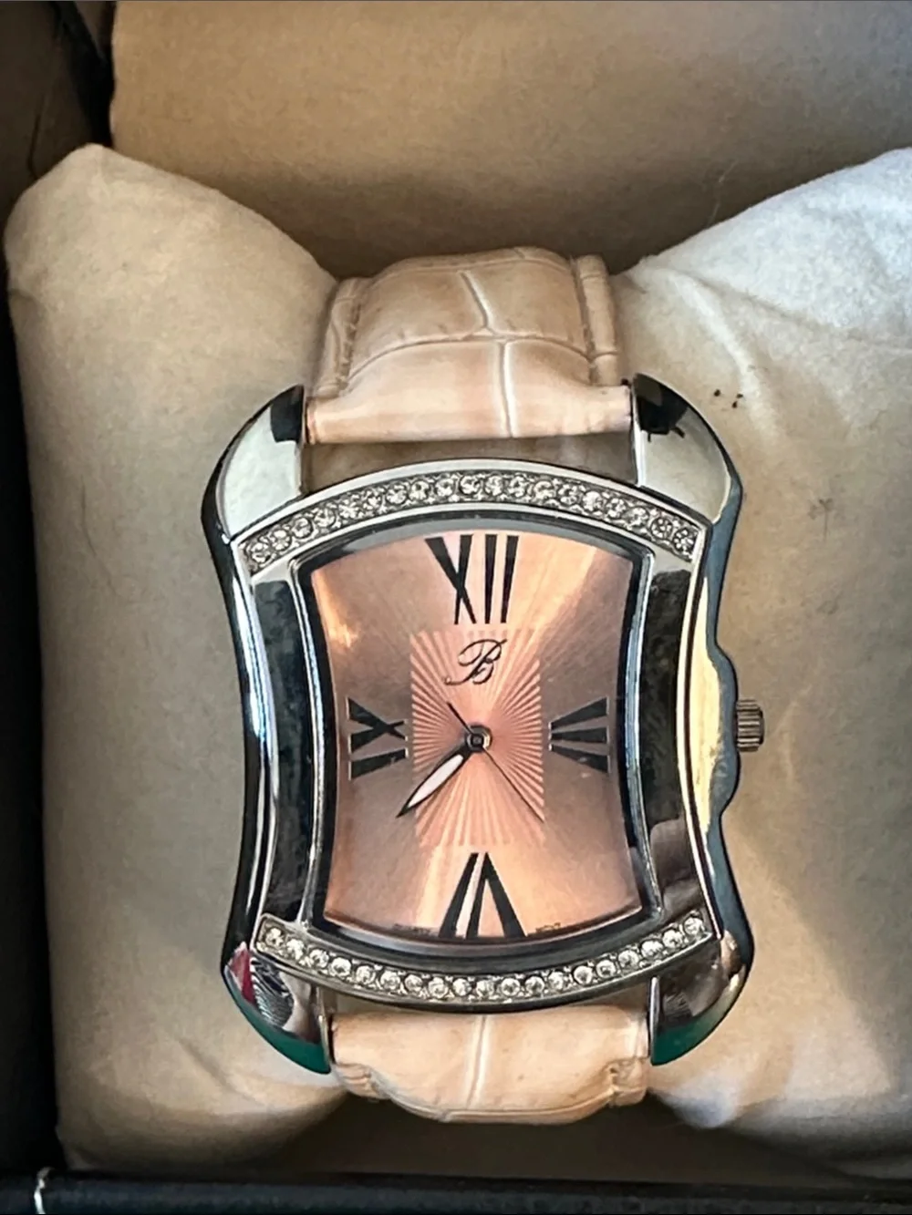 NWOT Brighton Women’s Pink large face  Watch w/  Crystal Accents